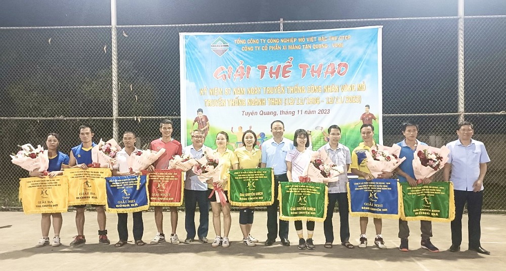 Công ty cổ phần xi măng Tân Quang - VVMI tổ chức Giải Thể thao chào mừng kỷ niệm 87 năm Ngày Truyền thống ngành Than