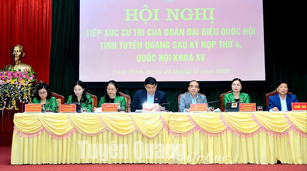 Đoàn ĐBQH tỉnh tiếp xúc cử tri huyện Lâm Bình