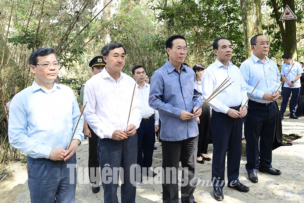 Chủ tịch nước Võ Văn Thưởng thăm Khu di tích Quốc gia đặc biệt Tân Trào