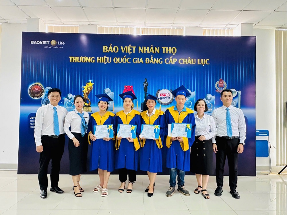 Công ty Bảo Việt Nhân thọ Tuyên Quang bế giảng lớp đào tạo “Bảo Việt lập nghiệp”