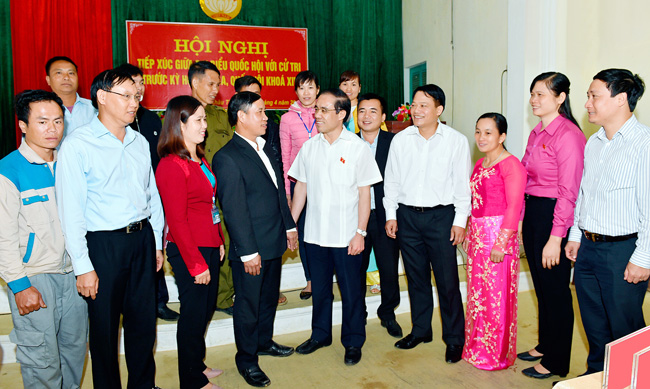Đại biểu Quốc hội khóa XIV tiếp xúc cử tri xã Khau Tinh